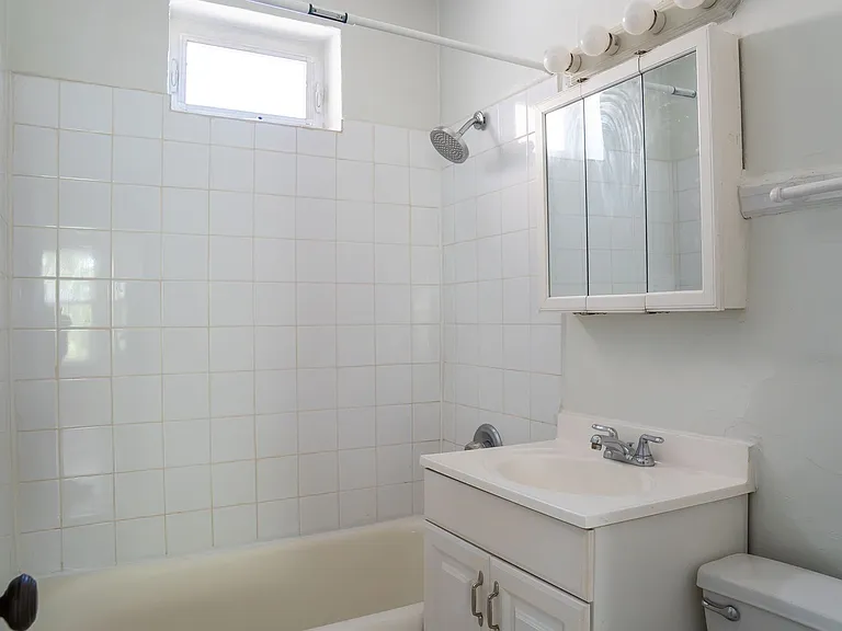 4545 N Beacon — Photo 21