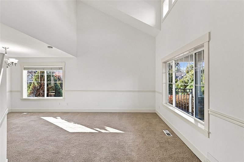 4th image of 181 SW 311th Place