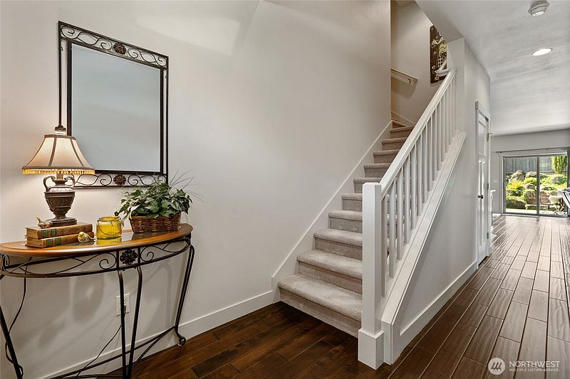 5th image of 2218 N Huson