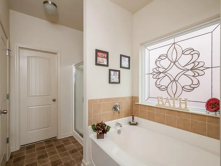 1645 Townview Ln — Photo 10