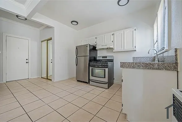 2622 Brighton Ave #5 — Photo 4