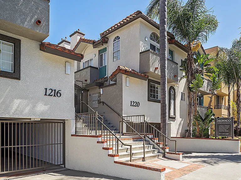 1216 S Corning St — Photo 38