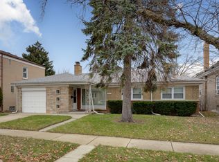 7811 Kenneth Ave, Skokie, IL 60076