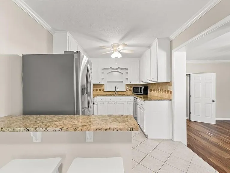 491 Morningside Dr — Photo 10
