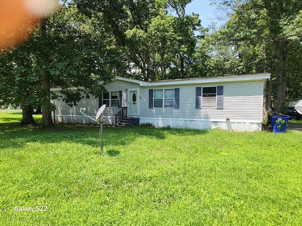135 Highland Ct