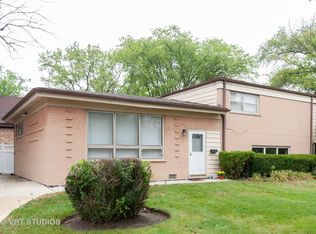 3014 Greenleaf Ave, Wilmette, IL 60091
