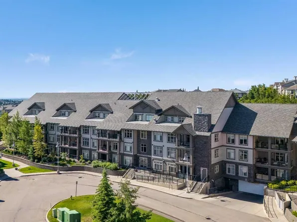 25 E Aspenmont Hts SW #103, Calgary, AB T3H 0E4