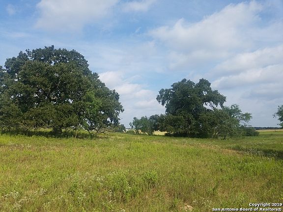 2nd image of 2437 County Road 329