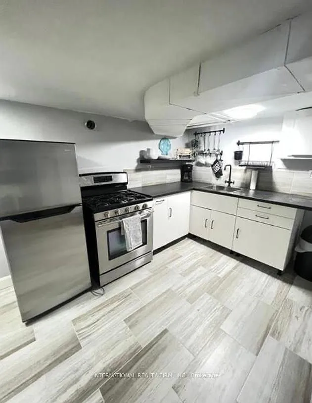2 bed, $2,200 — Photo 3