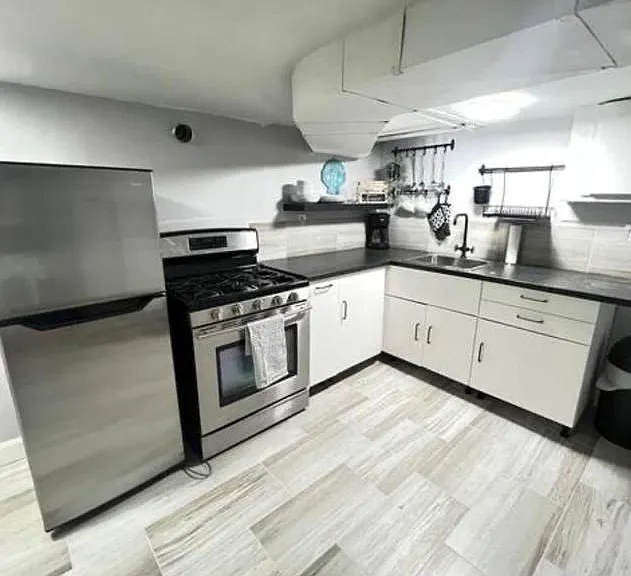 132 Grace St #LOWER — Photo 3