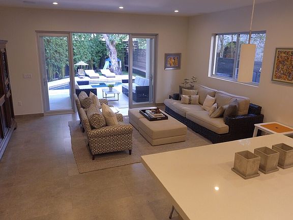 5th image of 2627 Lincoln Ave Unit 2627