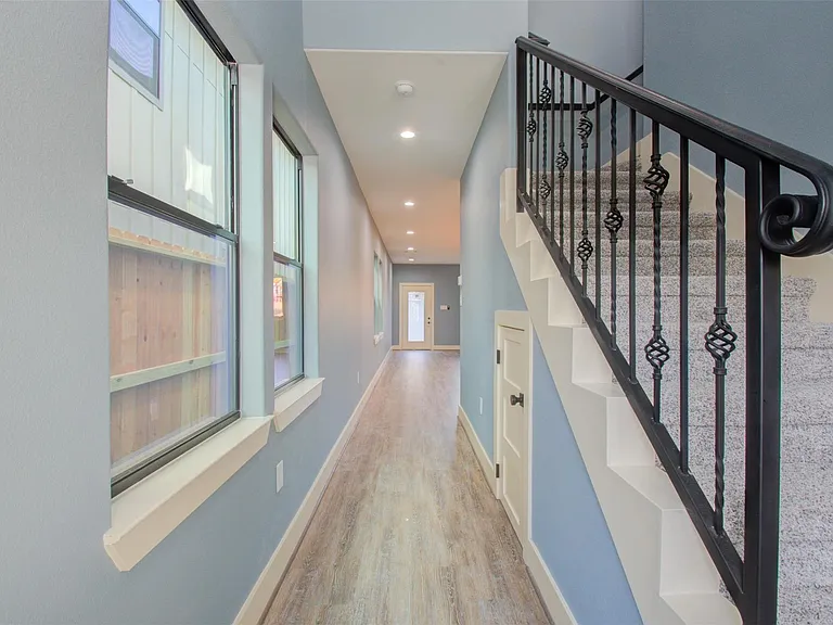 6627 Apollo St — Photo 9