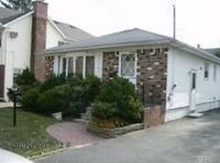 52 E Beverly Pkwy, Valley Stream, NY 11580