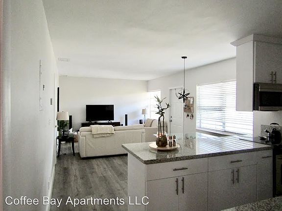 4th image of 312 NE 15th Ave APT 4