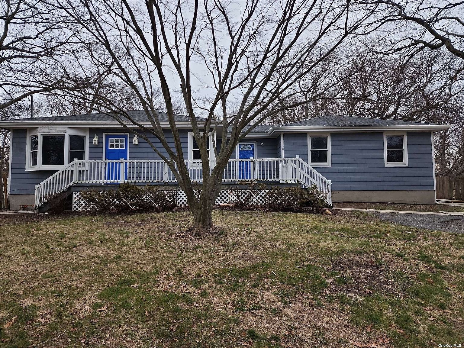 215 Horseblock Road, Farmingville, NY 11738 Zillow