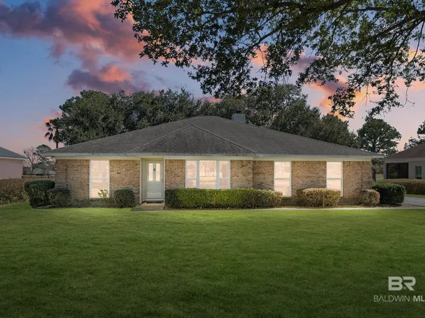 9370 Clubhouse Dr, Foley, AL 36535