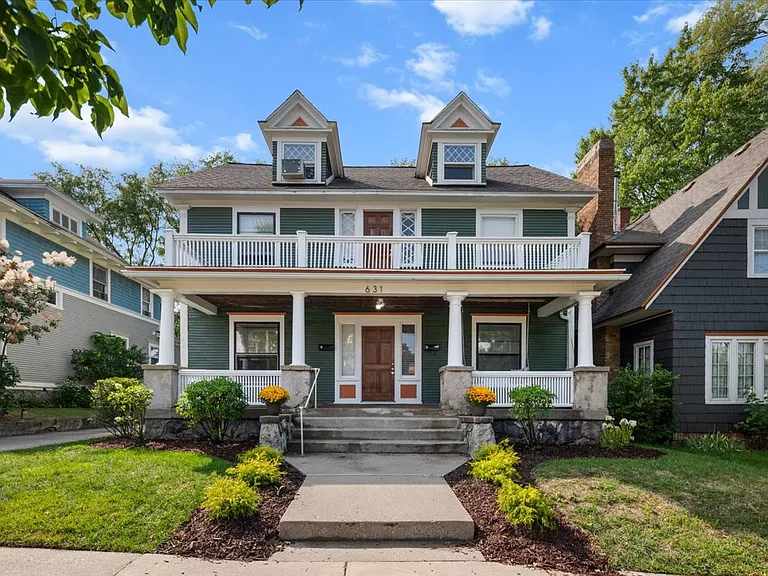 631 Paris Ave SE — Photo 1