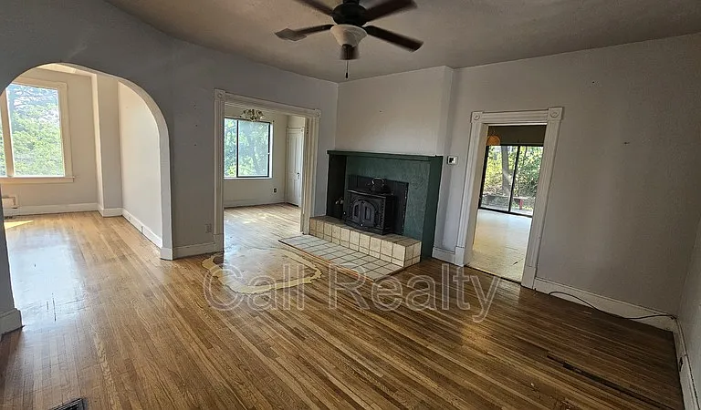 350 E 10th Ave — Photo 5