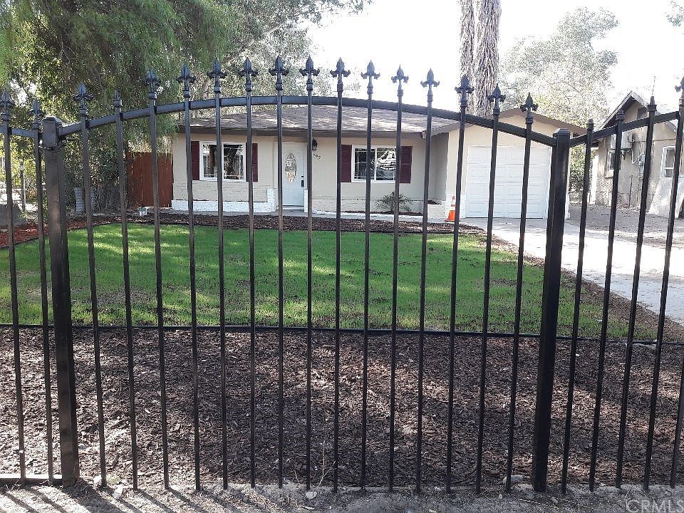 1st image of 2309 W 3rd Ave