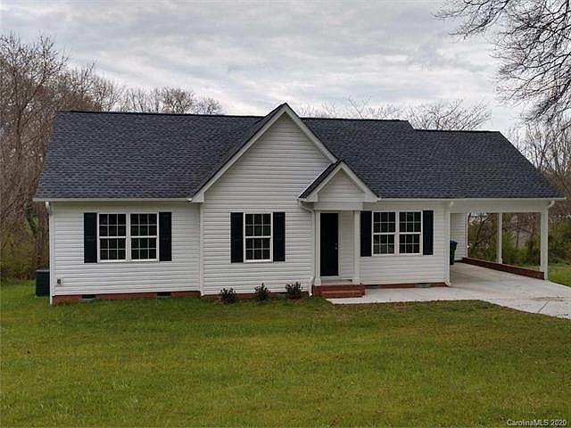 1st image of 840 Bermuda Ave