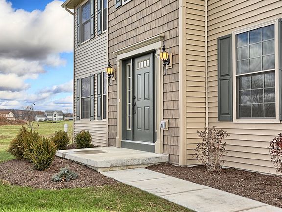 3rd image of 109 Landon Dr