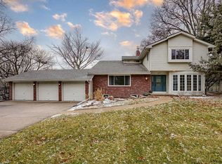 216 S 123rd St, Omaha, NE 68154