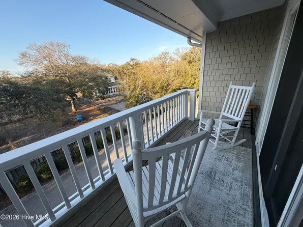 608 W Brown St APT L, Southport, NC 28461