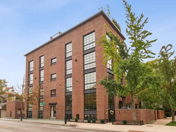 559 W Armitage Ave, Chicago, IL 60614