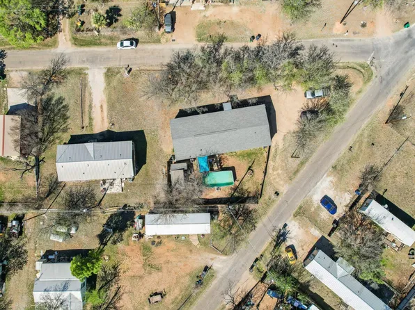 837 Southwood Dr, Cottonwood Shores, TX 78657
