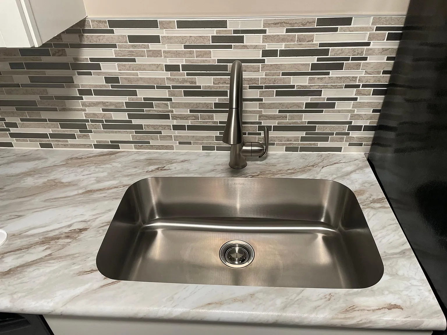 1623 Quarrier St — Photo 3