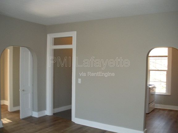 5th image of 1226 Greenbush St