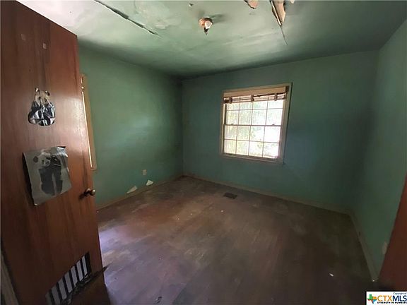 3rd image of 1210 Jackson St
