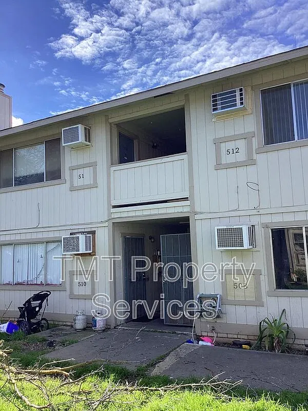 2 bed, 1.0 bath, $1,250 — Photo 1