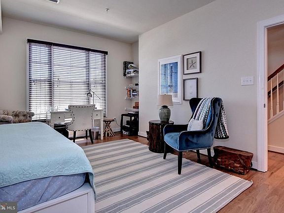 4th image of 4941 Settlers Market Blvd
