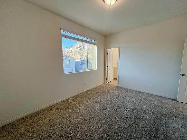1598 Crested Eagle St — Photo 14