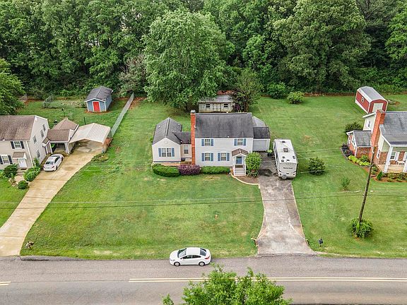 4th image of 856 Pinecrest Dr