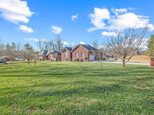 590 N Pickard Ave, Cookeville, TN 38501