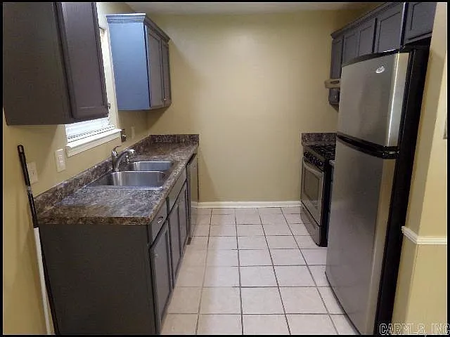 3405 Malloy St — Photo 5