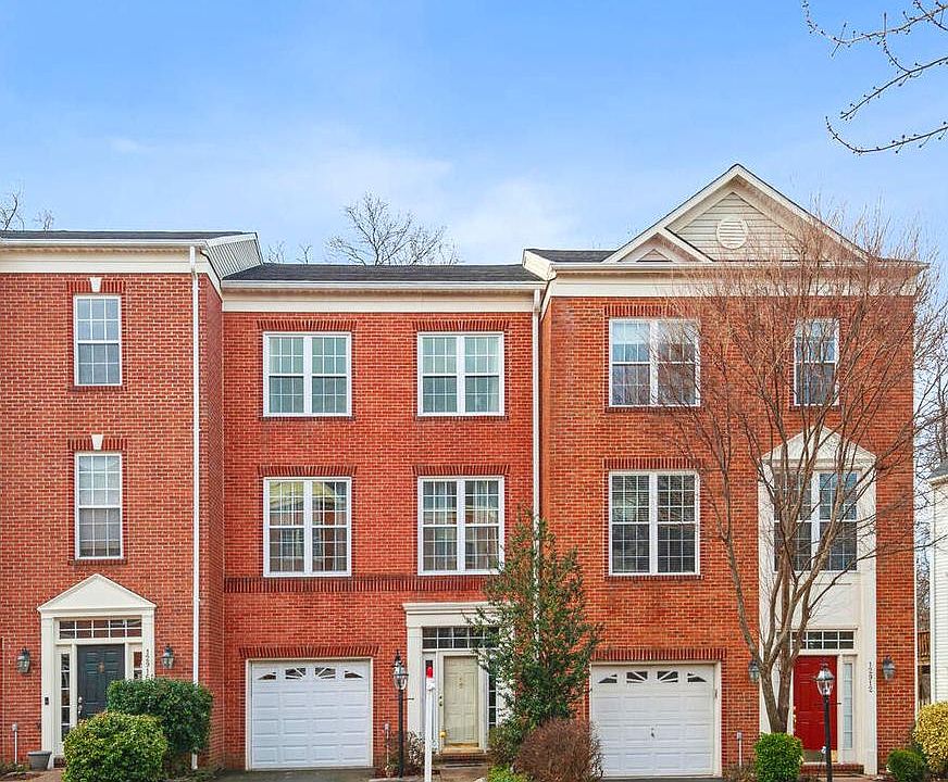 1st image of 12914 Wood Crescent Cir