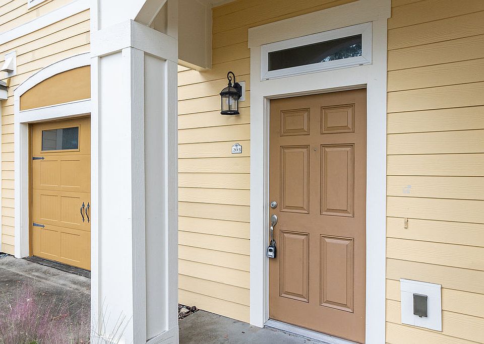 1st image of 325 N Florida Ave APT 203