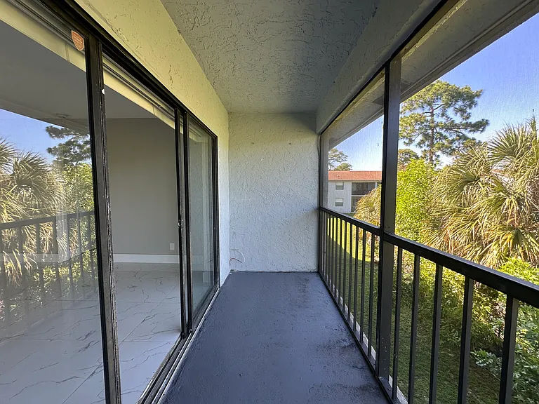4881 Arjaro Dr #4881 — Photo 21