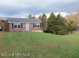 1595 Fire Tower Rd, Christiansburg, VA 24073