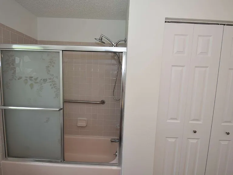 33 Poinsettia Ln — Photo 38