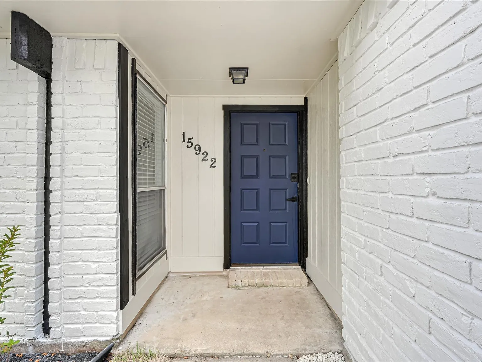 3 bed, 2.5 bath, 1409 sqft, $1,800 — Photo 3