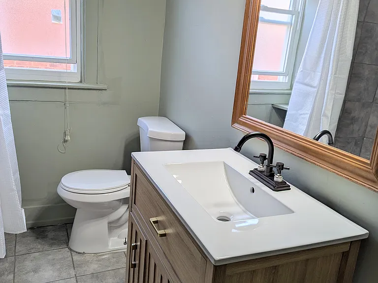 3258 Calvert St — Photo 8