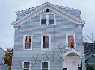 7 Blossom St #3, Worcester, MA 01609