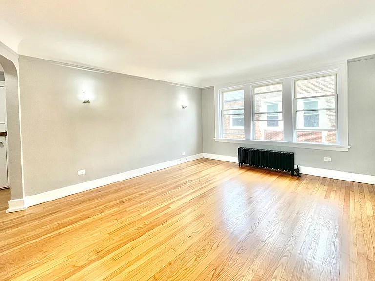 2809 W Lunt Ave #B3 — Photo 3