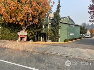 22700 30th Ave S APT A105, Seattle, WA 98198