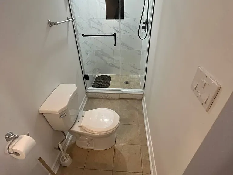 157 Hollywood Hill Cir #LOWER — Photo 10