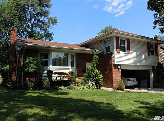 2nd image of 608 Jefferson St